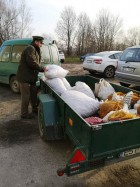 Zebrane kasztany zabral pan leśniczy.