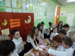 Kiermasz "marcińskich "rogalików